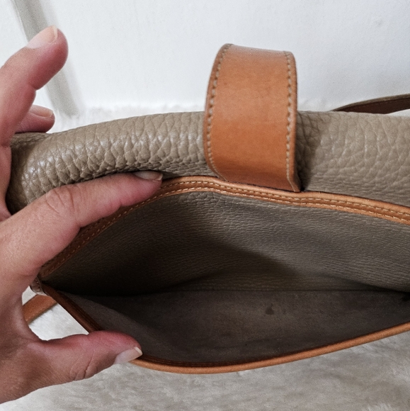 Vintage Dooney and Bourke Tack Bag. R52. - Picture 13 of 15